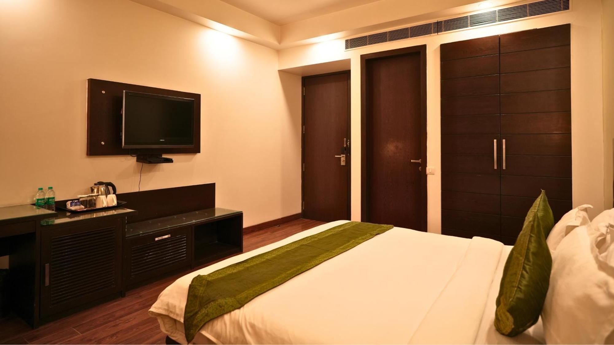 Amber Inn By Orion Hotels New Delhi Luaran gambar